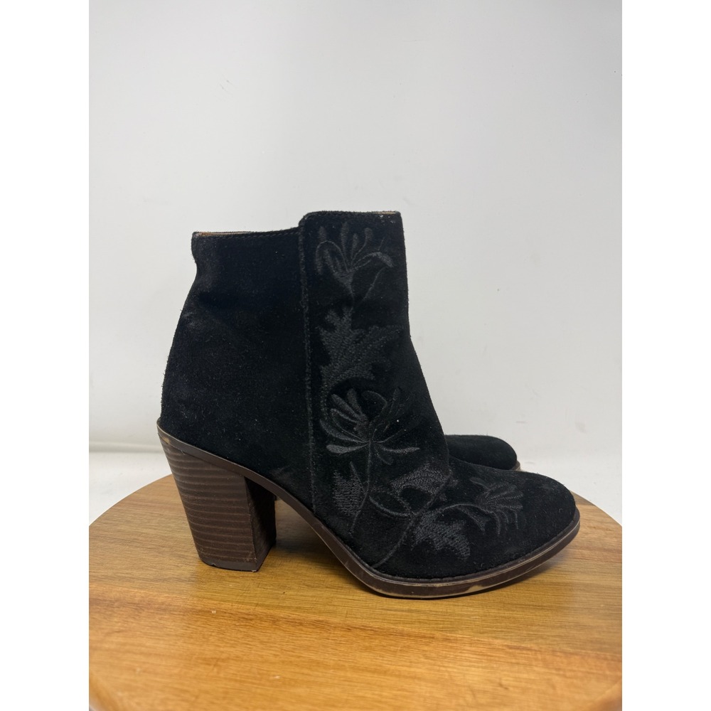 Lucky Brand Elenor2 Black Suede Floral Embroidered Ankle Boots‎ Womens 6M 36